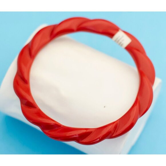 Vintage Red Cyclone Bangle Bracelet by Avon - 7 3/4 inch - N8 - Picture 3 of 4